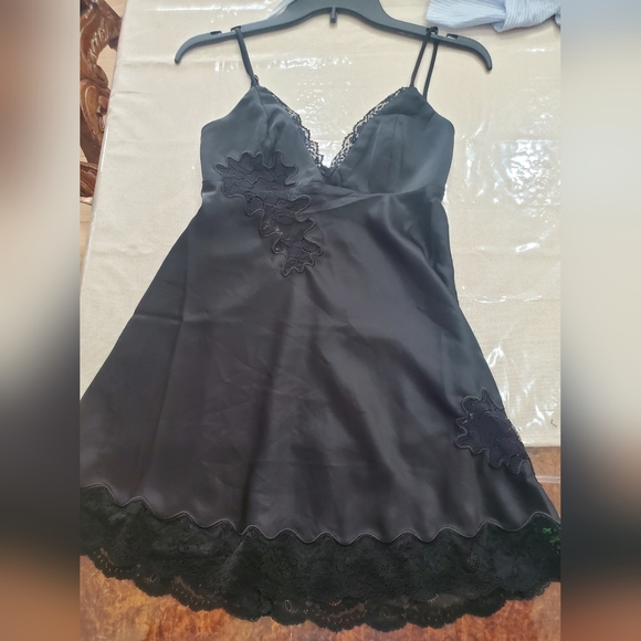 Princess Polly Aloura Spliced Black Lace Mini Dress - Picture 8 of 10